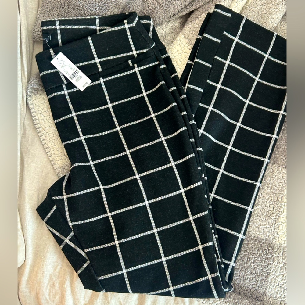 NWT NY&CO PULL ON PANT